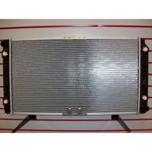 CADILLAC FLEETWOOD/BROUGHAM (RWD) RADIATOR (5.7/V8)(W/EOC) OEM#52470705 1994-1996 PL#GM3010138