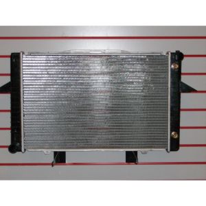 VOLVO VOLVO V70 RADIATOR 2.4L/L5 (W/TOC W/O OC)(W/O TURBO) OEM#86037678 1998-2000 PL#VO3010110